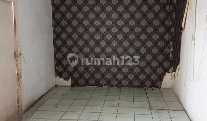 Big Sale: Cicadas Shop House, Cibeunying Kaler, Bandung, Spacious and Strategic, 2 Floors (negotiable) 2