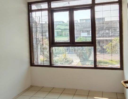 Ruko di Area Residensial di Kopo Permai, Bandung 2