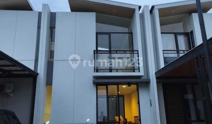 Dijual atau di oper credit rumah Cendana Essence West