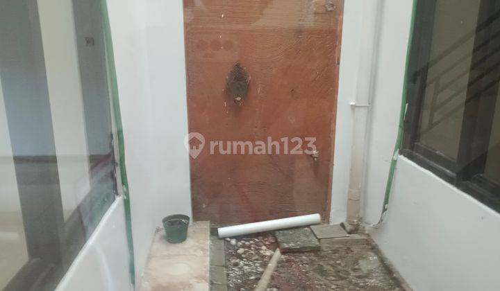 Rumah disewakan di Galaxi Bekasi Selatan 9