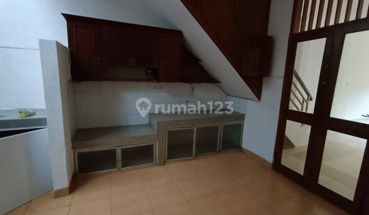 Rumah disewakan di Galaxi Bekasi Selatan 12