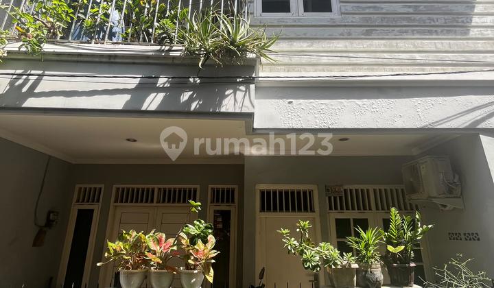 Dijual Cepat Rumah di Pondok Bambu Duren Sawit Jakarta Timur Dijual Cepat Rumah di Pondok Bambu Duren Sawit Jakarta Timur