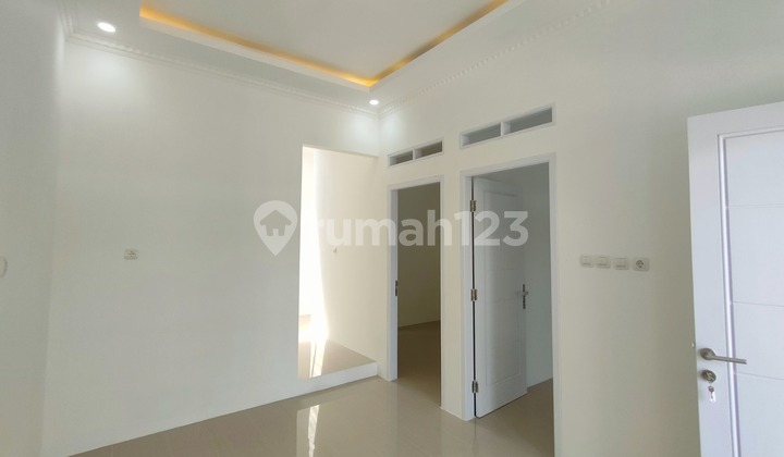 Rumah Minimalis Keren Abis Di Kota Serang Baru 11