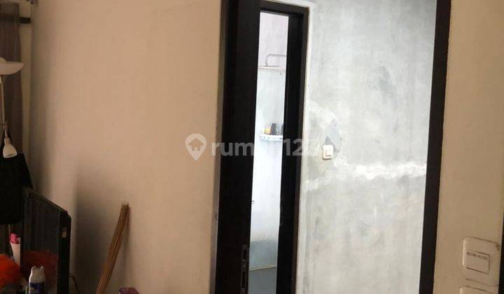 Rumah di jl praja dalam 3 Lantai Bagus SHM 15