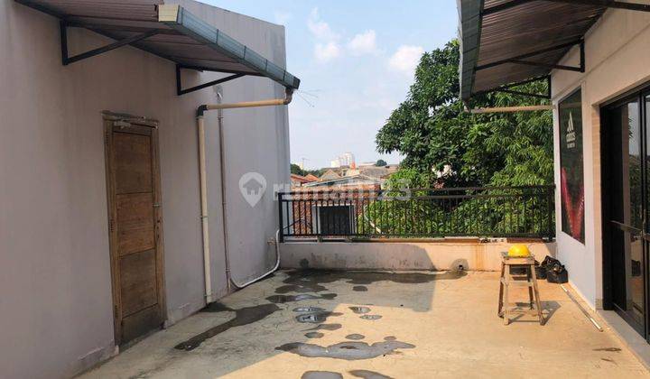 Rumah di jl praja dalam 3 Lantai Bagus SHM 17