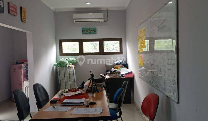 Rumah di jl praja dalam 3 Lantai Bagus SHM 19