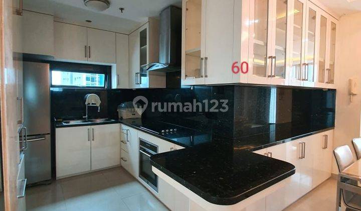Apartemen hampton park 3 bed room Bagus jual cepat 4