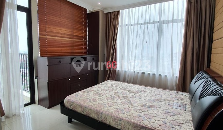 Apartemen hampton park 3 bed room Bagus jual cepat 6