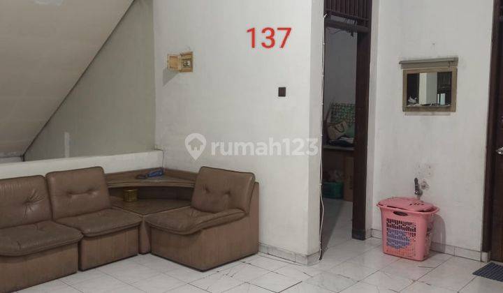 Rumah di Cilandak belakang citos 2 Lantai SHM Barat 2