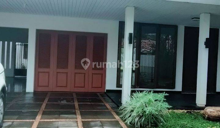 Rumah di kemang selatan 2 Lantai SHM Bagus Barat Pool 2