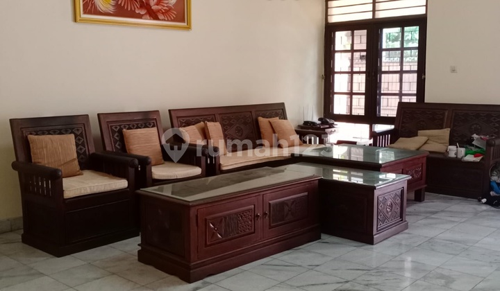 Disewa Rumah di Kebayoran Baru Terawat Strategis bisa Utk Silent Off