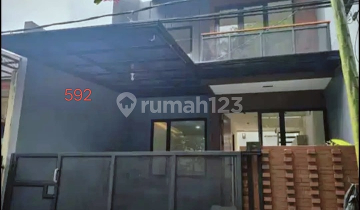 Rumah Mungil Siap Huni 2 Lantai Di Bsd Kencana Loka Shm Unfurnish