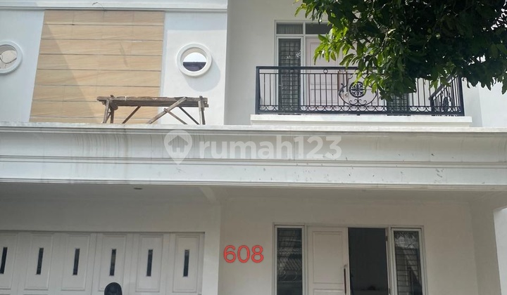 Rumah 2 Lantai di Cipete Ada Pool Luas Dkt MRT