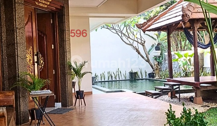 2-Story House for Rent in Pondok Indah with a Nice Pool