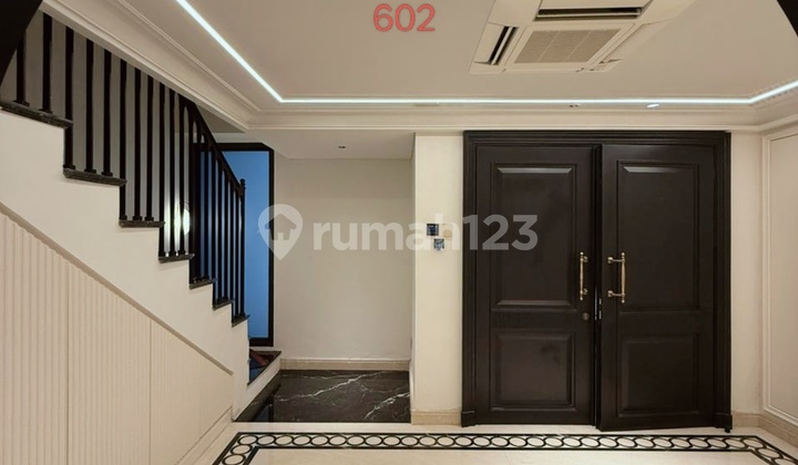 Disewa Rumah di Permata Hj Mansion Semi Furnish One Gate Terawat Ada Balkon 2