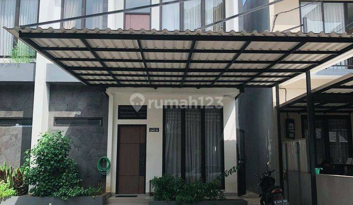 Rumah Sewa 2 Lantai Bagus SHM Utara dlm Cluster dkt MRT 1