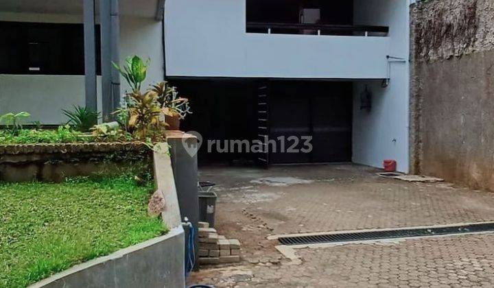 Rumah Di Sewa 2 Lantai Shm Bagus Pool Unfurnish 1