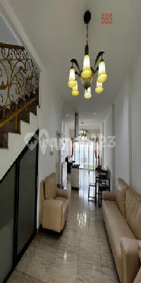 Rumah Sewa 3 Lantai Pondok Indah Terawat Rumah Sewa 3 Lantai Pondok Indah Terawat