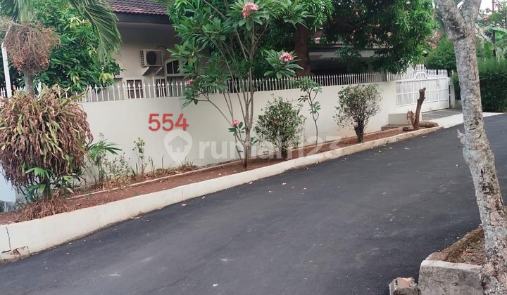 Rumah 2 Lantai Di Cinere Terawat Strategis Hadap Timur