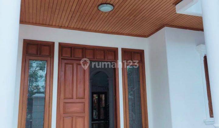 Rumah 2 Lantai Shm Bagus Dlm Kompleks 2