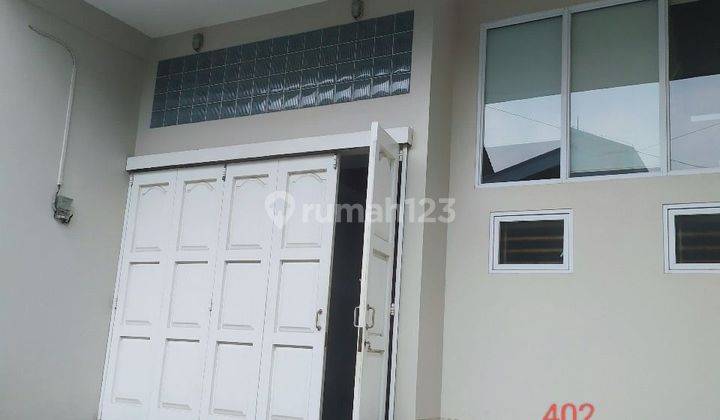 Rumah Sewa Pondok Indah 3 Lantai Shm Bagus Semi.furnish 1