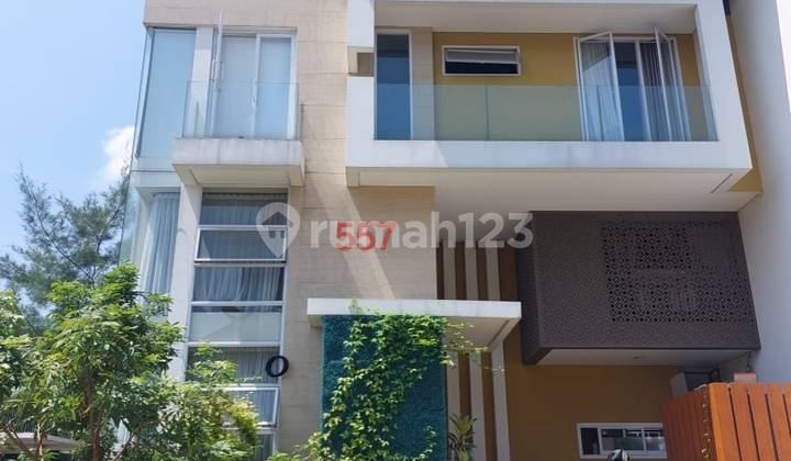 For Sale: 2-Story House with Mezzanine, Pool, Ready to Occupancy, Located in Cluster, Tb Simatupang, Ps Minggu. For Sale: 2-Story House with Mezzanine, Pool, Ready to Occupancy, Located in Cluster, Tb Simatupang, Ps Minggu.