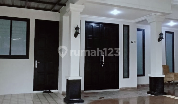 Disewa Rumah di Lebak Bulus Cilandak Dkt MRT Bagus Semi Furnish Disewa Rumah di Lebak Bulus Cilandak Dkt MRT Bagus Semi Furnish