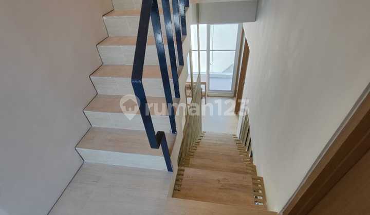Disewakan Rumah Industrial 3 Lantai IMAJIHAUS BSD Full Furnished