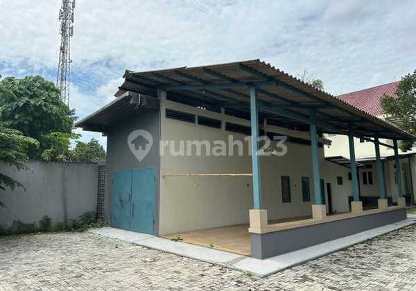 FOR SALE LAND AND HOUSE JATAKE SUITABLE FOR FACTORY, PLANTATION, RESTAURANT STRATEGIC LOCATION
