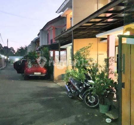 Rumah  Kahyar Residence Siap Huni   dalam Town House Ciganjur dan aman gate akses 24 jam 2