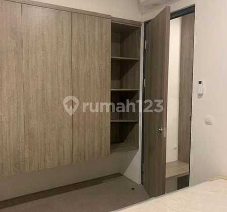 Fully furnished house in BSD near Aeon and Prasmul, move-in ready and brand new. 2