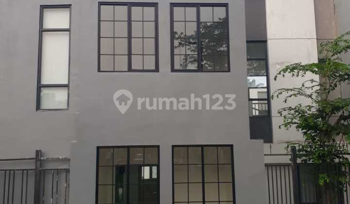 For Rent HYPE Shop House in BSD RUKO GOLDEN MADRID X, Near BSD Toll Access For Rent HYPE Shop House in BSD RUKO GOLDEN MADRID X, Near BSD Toll Access