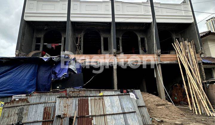 RUMAH BARU DIBANGUN, TANJUNG DUREN SELATAN, UK. 3,5 X 21 M2, 3 LANTAI, HADAP SELATAN, CARPORT 2 MOBIL BESAR, DEKAT TOL, PASAR KOPRO, SEKOLAH UMUM, ROW 2 MOBIL, BEBAS BANJIR, HARGA MSH NEGO 2