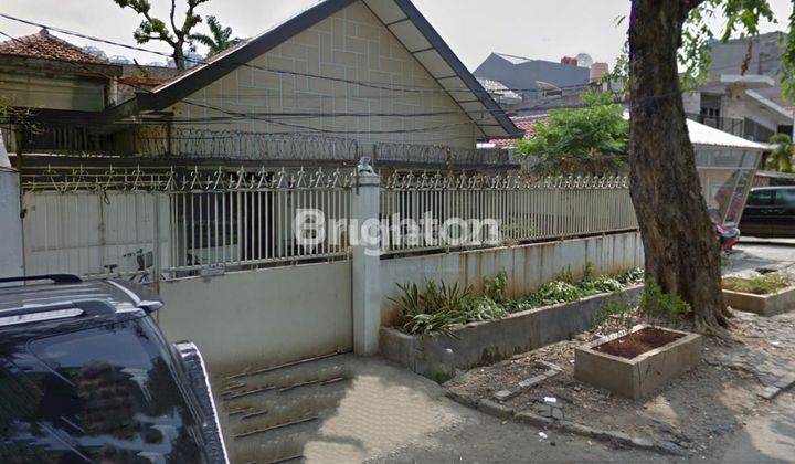 Ex Resto pinggir jalan raya Tomang Jakarta Barat dekat Resto Central ukuran 13 x 27 m2 Plong hadap timur laut strategis pinggir jalan cocok untuk Resto Ekspedisi Klinik Gudang Kantor dll row jalan lebar 2 arah. 2