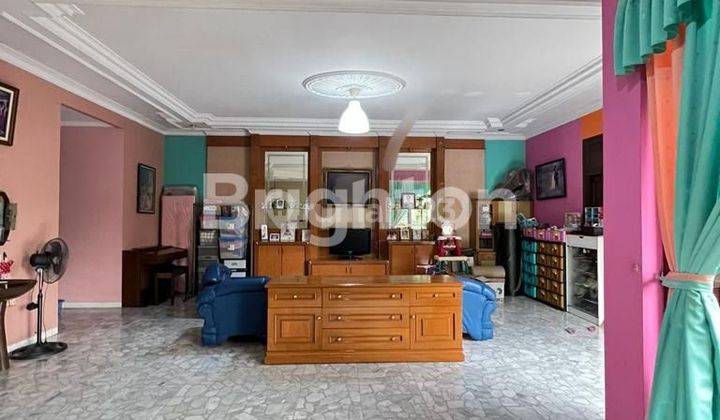 RUMAH PINGGIR JL MERUYA JAKARTA BARAT FURNISHED SIAP HUNI 2