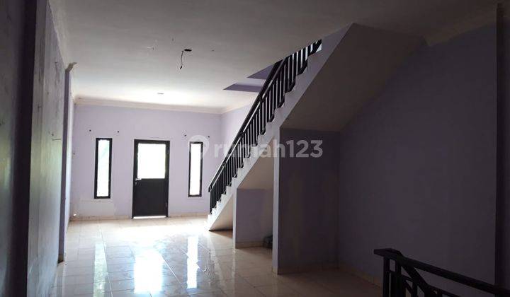 RUKO 4 LANTAI LOKASI STRATEGIS PERSIS DI DEPAN PASAR KUTA TURUN HARGA 10