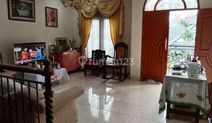 Dijual Cepat Rumah Mewah 3 Lantai di Puri Indah, Kembangan Selatan, Jakarta Barat 1