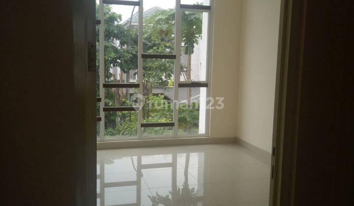 Rumah Siap Huni di Green Lake City Cluster Amerika Latin, Jakarta Barat 2