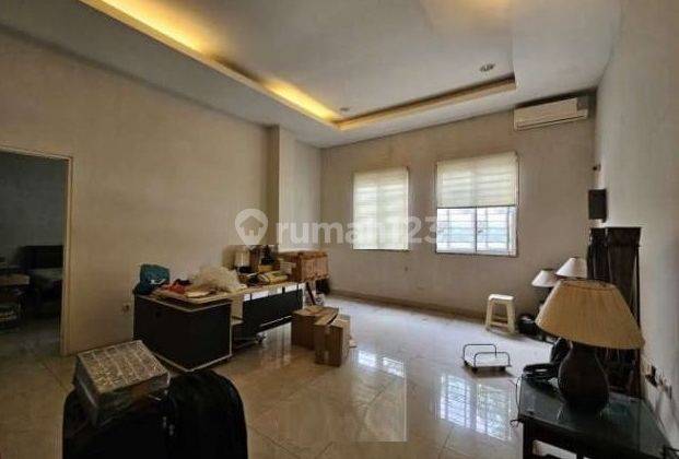 Dijual Cepat Gudang kantor 2 Lt di Meruya Utara. Kembangan, Jakarta Barat 2