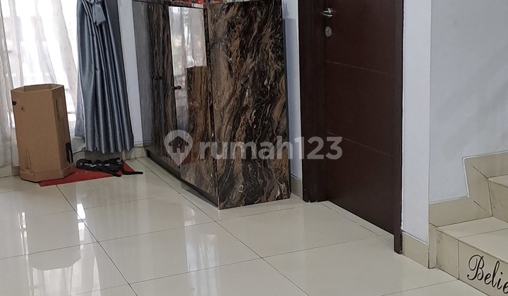 Dijual Cepat Rumah Bagus 2 Lantai Cluster Asia di Greenlake City. Cipondoh, Tangerang 2