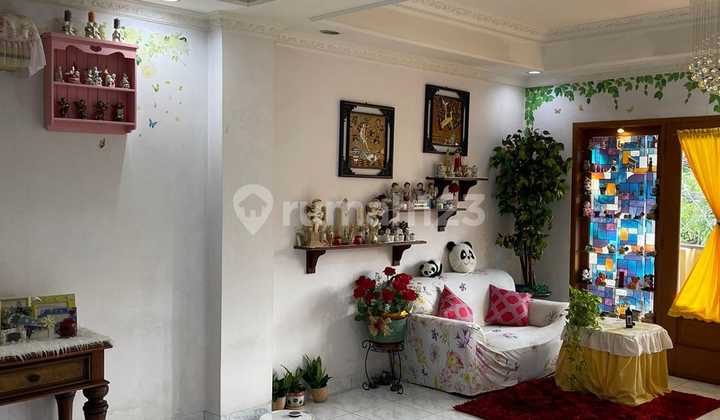 Ruko 4lt Di Dutamas Boulevard