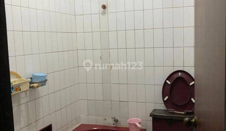 Rumah Dijual, Pinangsia Jakarta Barat, Lt 130 Lb 460, SHM 9