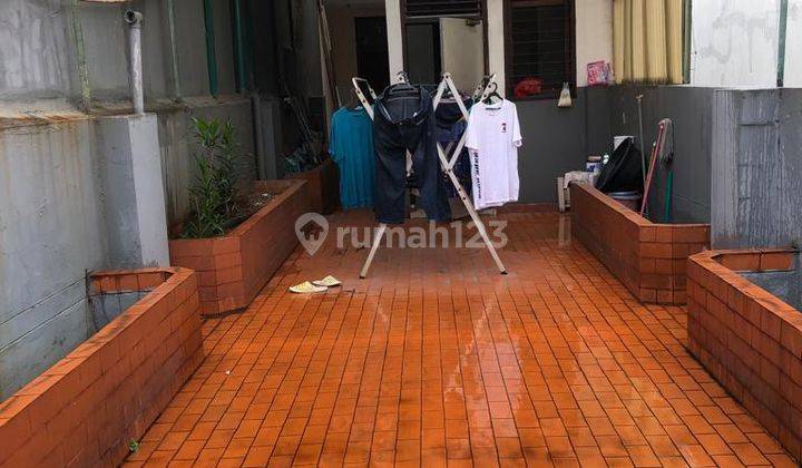 Rumah Dijual, Pinangsia Jakarta Barat, Lt 130 Lb 460, SHM 22