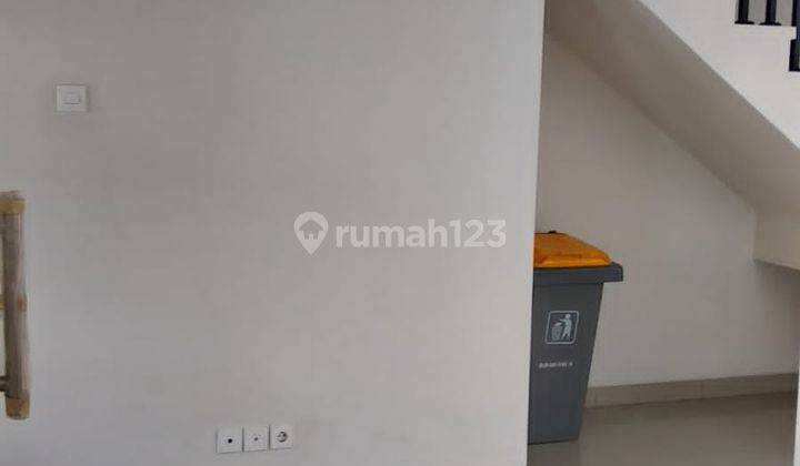 Rumah 2 Lantai Baru SHM di Harapan Indah Cluster Lavesh , Bekasi 4