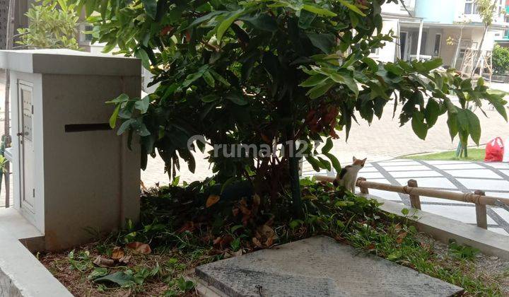 Rumah 2 Lantai Bagus HGB di Harapan Indah Cluster Lavesh , Bekasi 2