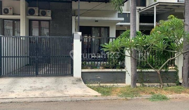 Rumah 2 Lantai di Harapan Indah, Bekasi 1