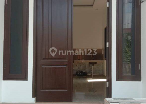 Dijual Rumah 2 Lantai di Pesona Anggrek Harapan, Bekasi Utara 2