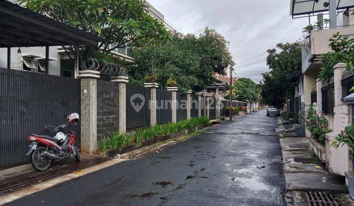 Rumah Besar Strategis Di Antapani Terusan Jakarta 2