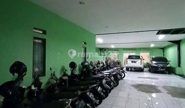 Hotel Coffe Shop di Mainroad Gatsu,bandung 12