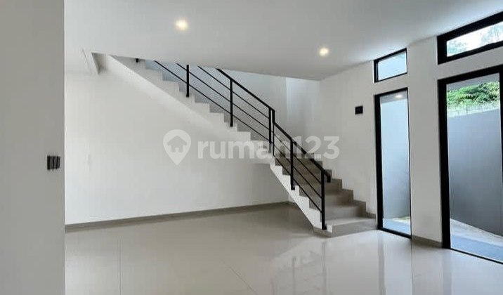 rumah baru 2 lantai siap huni konsep modern area pondok hijau 2